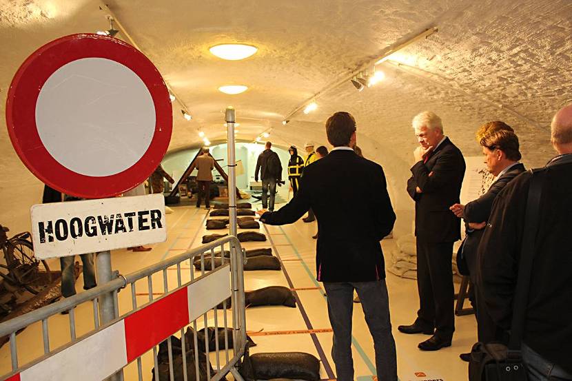 Deltacommissaris onderstreept belang van waterveiligheid en waterbewustzijn in Dordrecht